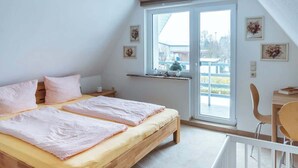 2 bedrooms, iron/ironing board, WiFi - Elisa (Nienhagen)
