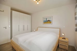 3 bedrooms, iron/ironing board, WiFi