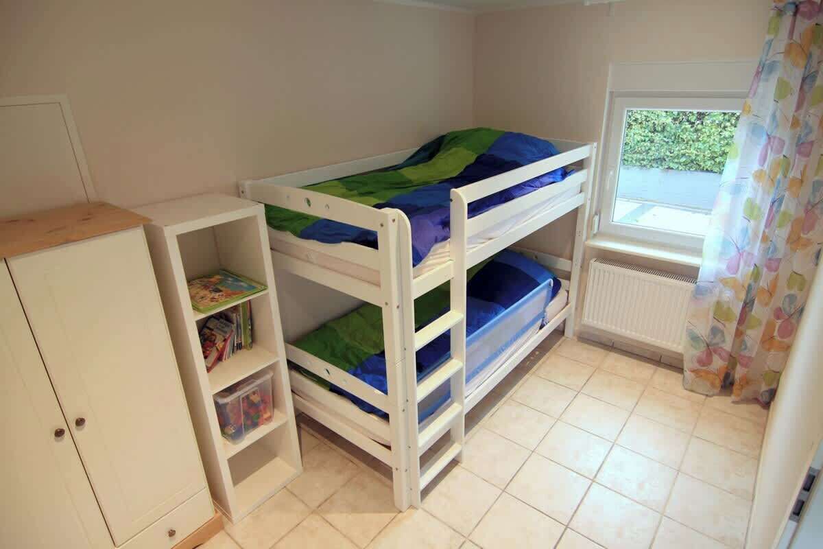 2 Schlafzimmer, Reisekinderbett, WLAN