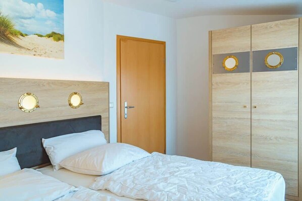 1 bedroom, WiFi, bed sheets