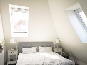 1 habitación, tabla de planchar con plancha y wifi