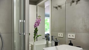 Een douche, een haardroger