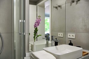 Shower, hair dryer - Hanseatic 17 Stranddüne (Baabe)