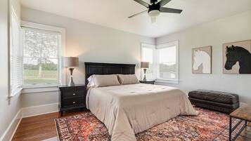 3 slaapkamers, een strijkplank/strijkijzer, wifi, beddengoed