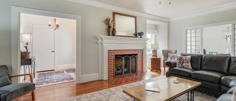 Smart TV, fireplace, books