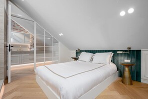 1 chambre, bureau, fer et planche à repasser, Wi-Fi