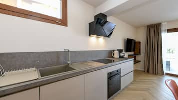 Réfrigérateur, four, lave-vaisselle, cafetiÚre/bouilloire