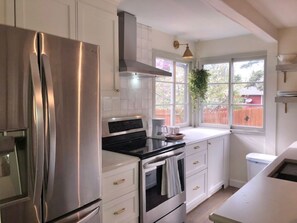 Microones, forn, placa de cuina i rentaplats