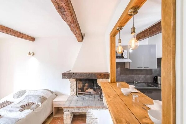 1 bedroom, iron/ironing board, WiFi