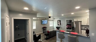 Glamorous 1BR/1.5BA Apartment  – Modern Charm with a Touch of Old Hollywood Glam