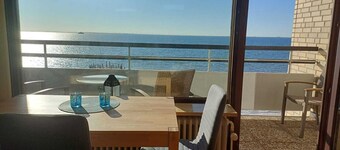 Where the sea kisses the horizon.... Vacation apartment with a view of the Halligen