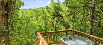 Hot Tub Tower Private Bungalow Buffalo River