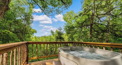 Hot Tub Tower Private Bungalow Buffalo River