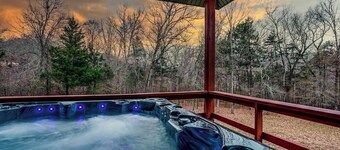 Charming Family Farm House Hot Tub Buffalo River
