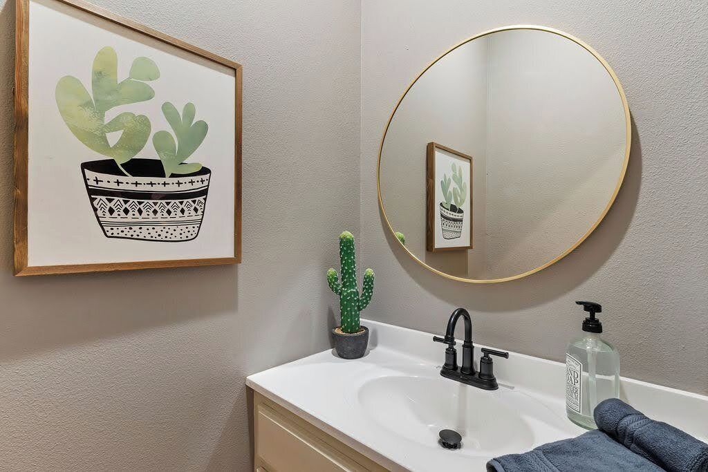 Hall Sink