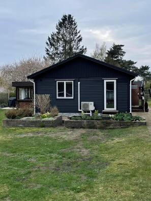 Exterior - Summerhouse in Åhus, 600 meter from beach (Skåne län)