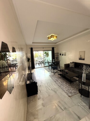 Apartment with swimming pool 5 minutes from La Plage Sablette