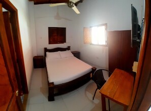 Double Room, Garden View | Free WiFi - Hostal pelikan taganga (Santa Marta)