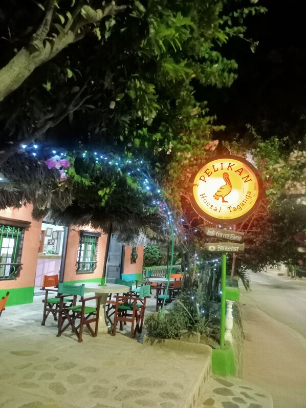 TV - Hostal pelikan taganga (Santa Marta)