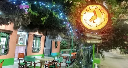 Hostal pelikan taganga