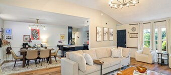 Stylish 3BR w/EV charger,Firepit, workspace,fast wifi,vinyl, near downtown Macon