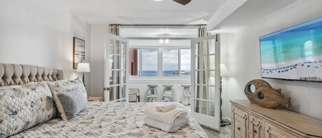 4 slaapkamers, een strijkplank/strijkijzer, wifi, beddengoed