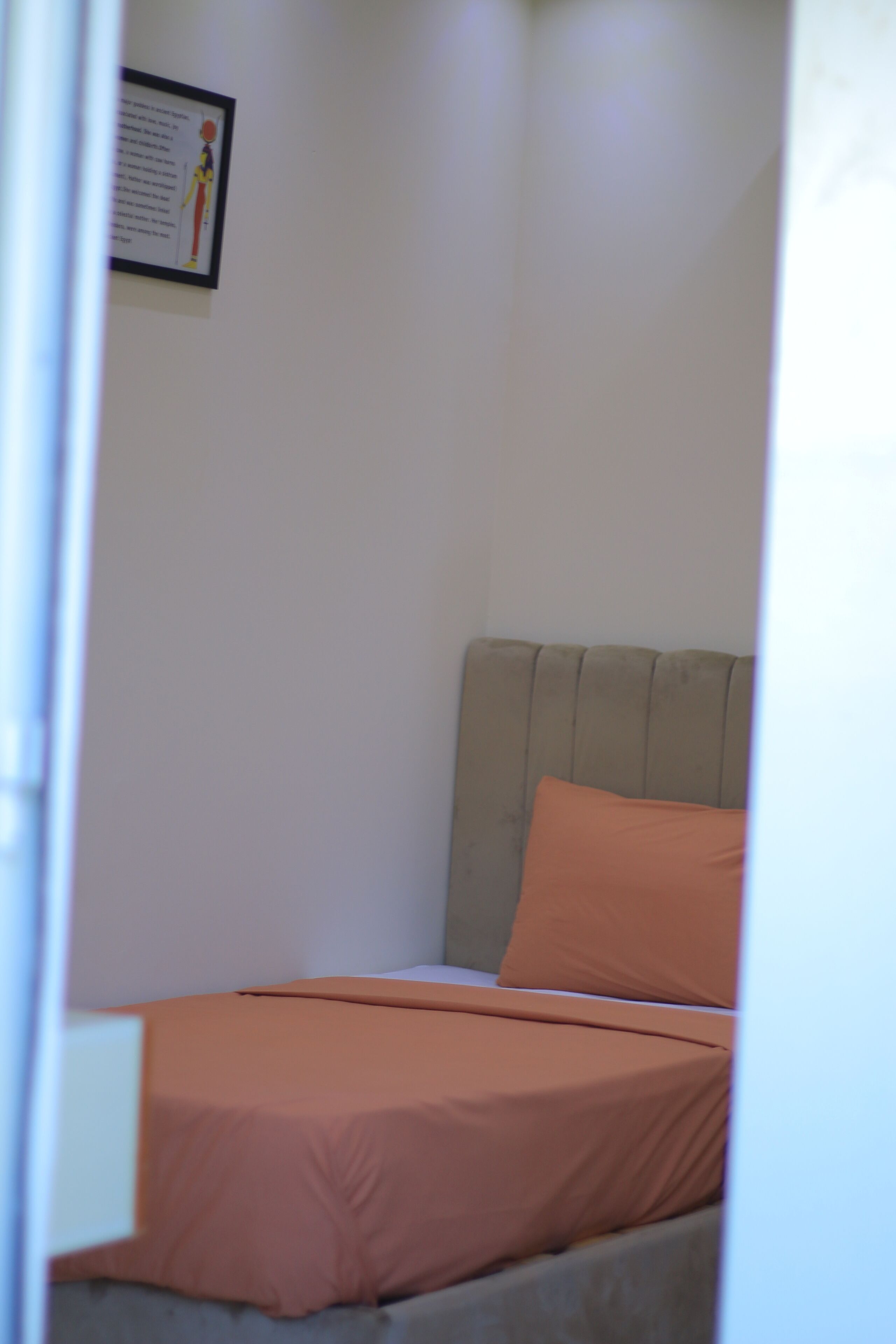 Basic Single Room | Desk, laptop workspace, free WiFi