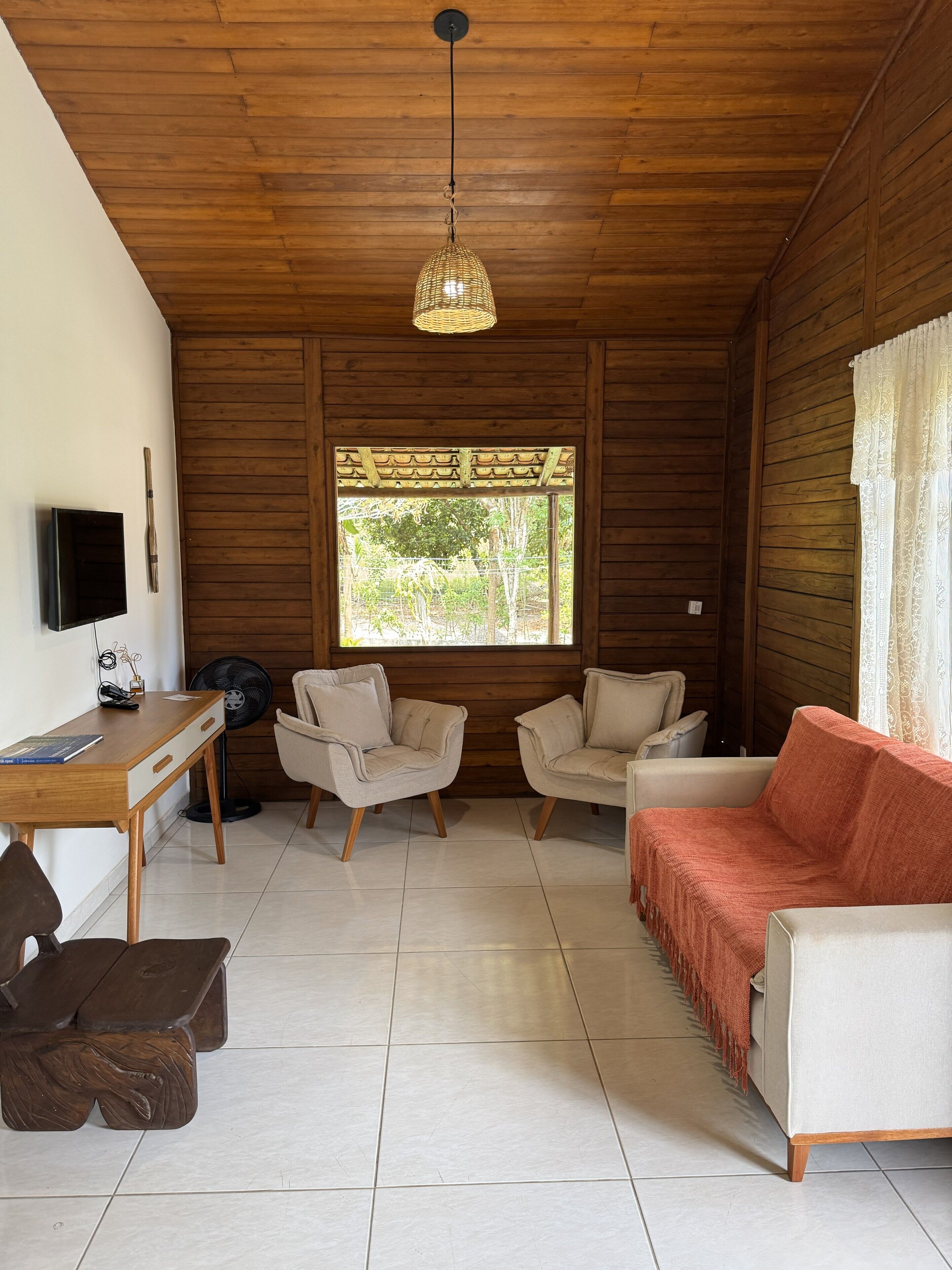 Deluxe House | Living room