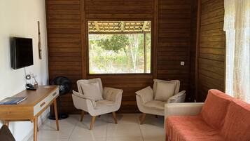 Deluxe House | Living room