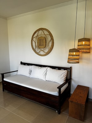 Deluxe-huone | Yksilöllisesti kalustettu, ilmainen Wi-Fi