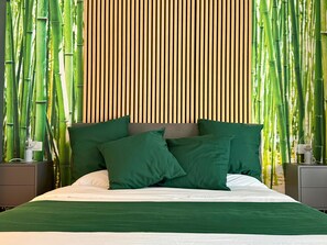 Deluxe Double Room, Balcony, Courtyard View | Minibar, laptop workspace, blackout drapes, soundproofing - YOU Rhome in Garbatella (Rome)