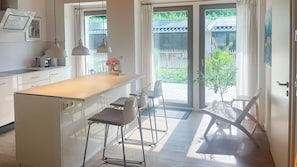 Kühlschrank, Ofen, Herdplatte, Geschirrspüler