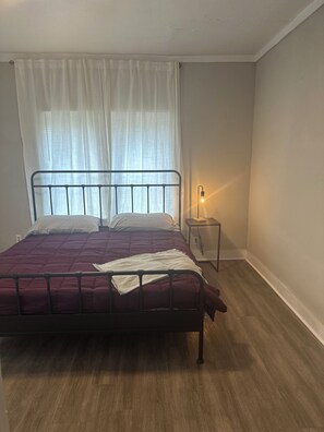 2 bedrooms, WiFi, bed sheets