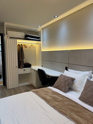 1 chambre, bureau, fer et planche à repasser, Wi-Fi gratuit