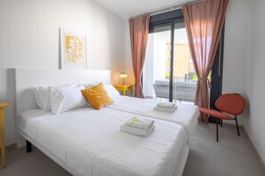 1 bedroom, in-room safe, iron/ironing board, free WiFi
