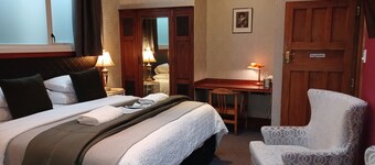 Family pet friendly bnb in Reefton West Coast.