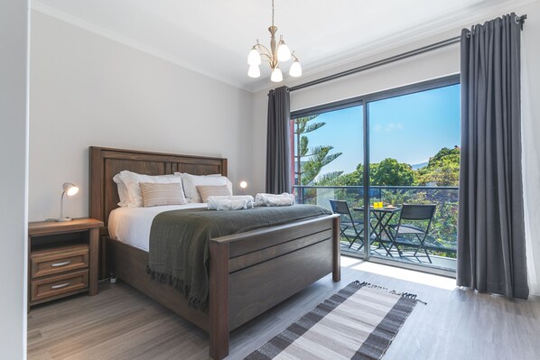 3 bedrooms, iron/ironing board, travel cot, free WiFi