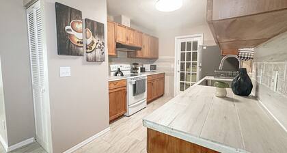 Cozy 3BR Family Home w/Office, Full Kitchen & Peaceful Vibe