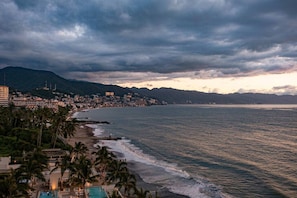 Beach nearby - Ala Kai Studio (Puerto Vallarta)