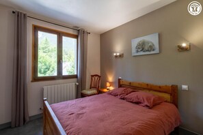 3 bedrooms, iron/ironing board, free WiFi, bed sheets - LE CEMBRO - VAL CENIS (VAL CENIS)