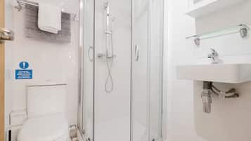 Comfort Studio | Bilik Mandi