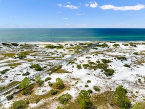 Beach nearby - *New* 30A Prominence - Golf Cart, Bikes, Seasonally heated pool - Sleeps 10 (Inlet Beach)