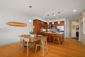 Dining - Pili Mai 11k by Alekona Kauai: 3BR condo w AC, pool, fitness center (Koloa)