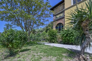 Property grounds - Room - La Danza, Villa Giovanna (Solto Collina)