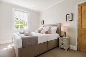 Deluxe Room, Courtyard View | Free WiFi - Stylish Townhouse Annexe Cheltenham (Cheltenham)