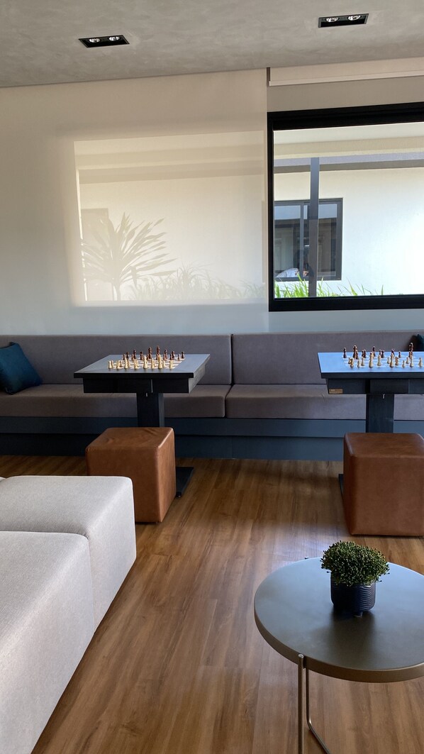 Dining - In the best Studio Bem Estar region! !close to everything you will need. (Parque Campolim Sorocaba)