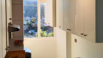 Micro-ondes, four, plaque de cuisson