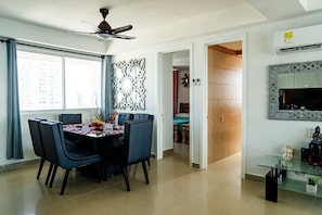 Luxury Apartment, Balcony, Beach View | Living area