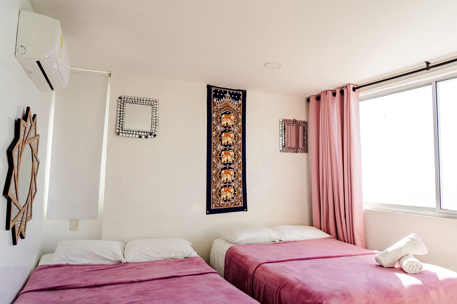 Luxury Apartment, Balcony, Beach View | Laptop workspace, blackout drapes, soundproofing, free WiFi