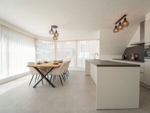 Fridge, microwave, oven, cookware/dishes/utensils